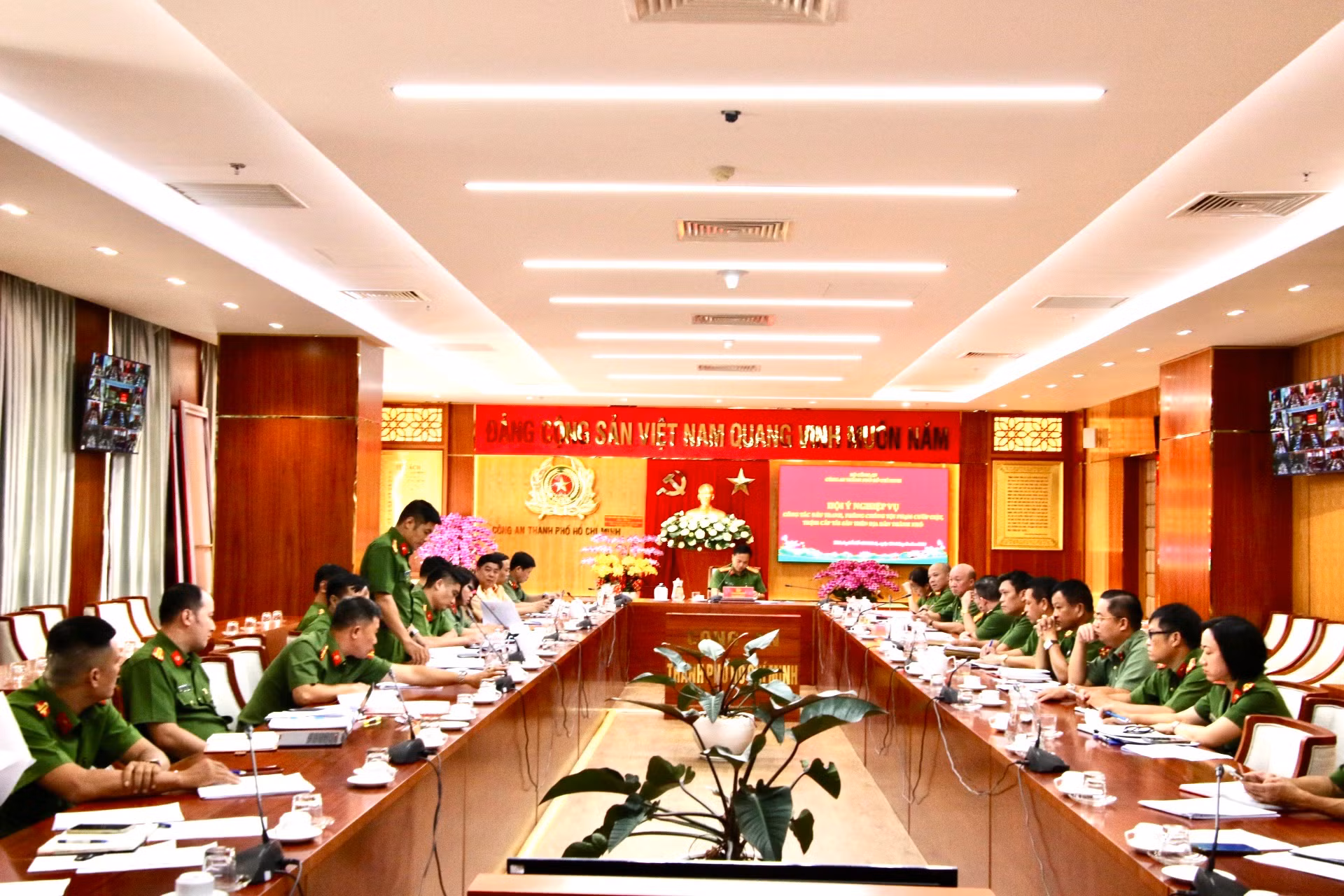 Đấu tranh quyết liệt, từng bước kiềm chế, kéo giảm tội phạm cướp giật, trộm cắp tài sản -0