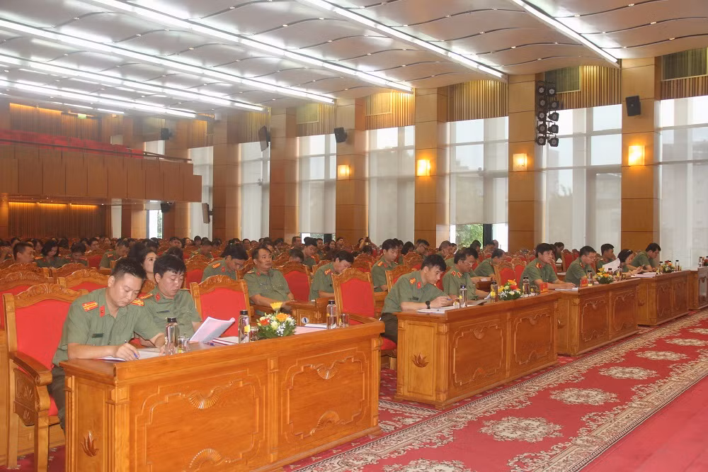 Cục Công tác đảng và công tác chính trị tổ chức hội nghị tuyên truyền, phổ biến pháp luật -0