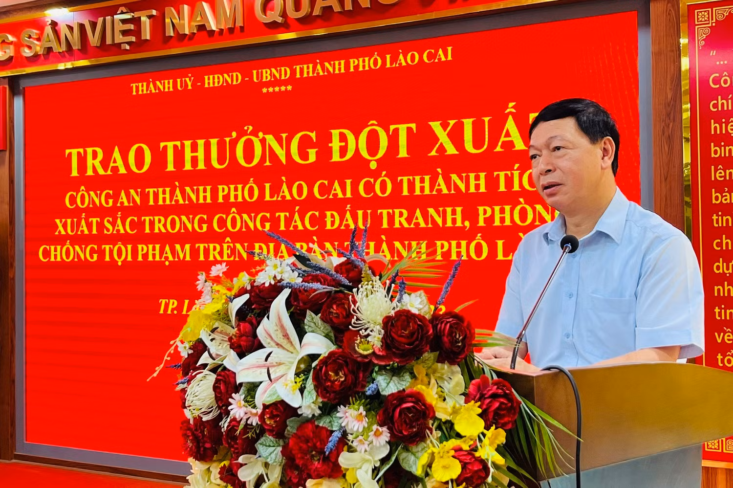 Phá 2 vụ án trong 1 ngày, Công an thành phố Lào Cai được khen thưởng đột xuất -0