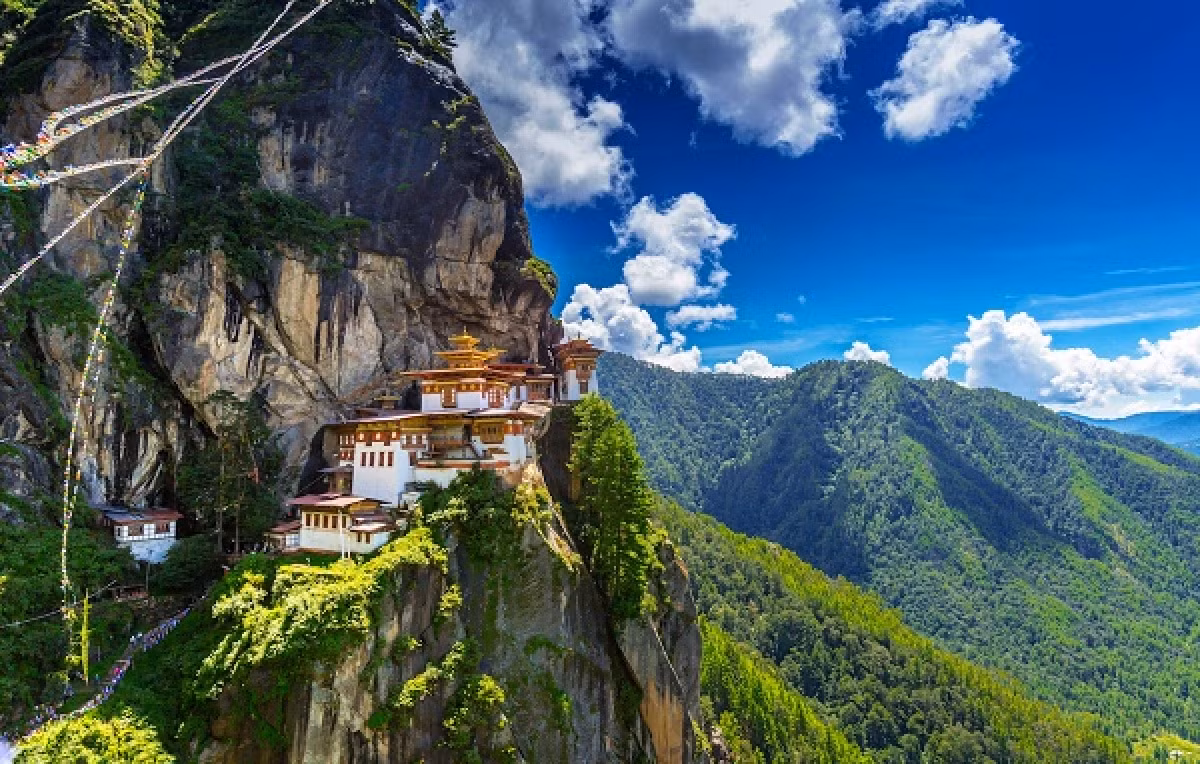 Tu viện Tiger’s Nest Bhutan - một trong những địa điểm du lịch nổi tiếng nhất. Ảnh: Getty.