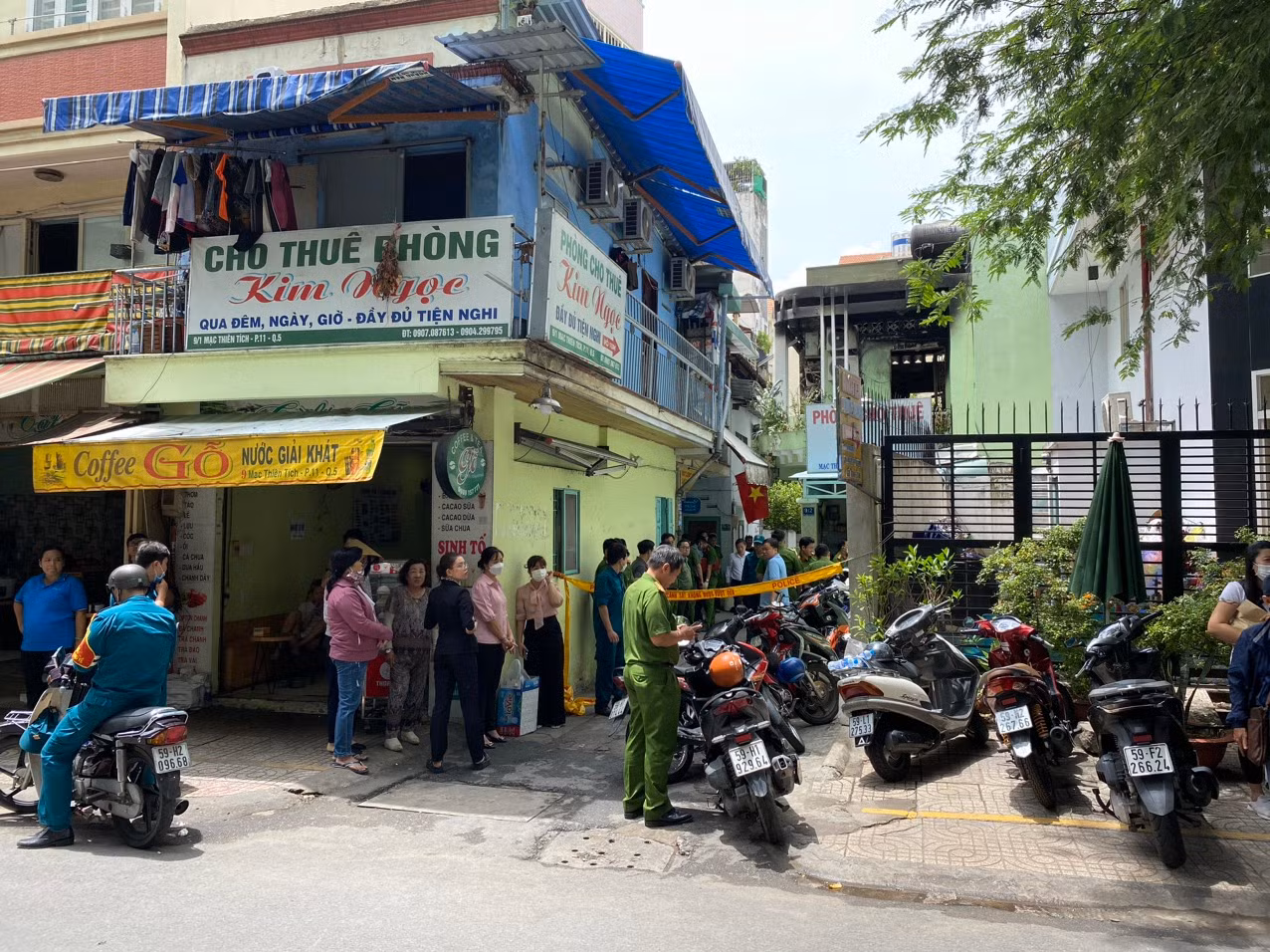 Hai cô gái trẻ tử vong trong nhà vệ sinh lúc đám cháy bùng phát -0