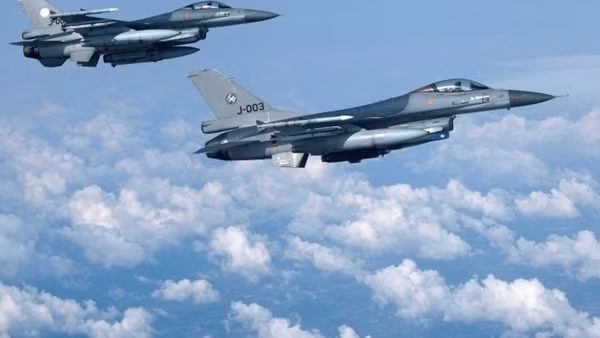 Mỹ sắp huấn luyện phi công Ukraine lái máy bay F-16