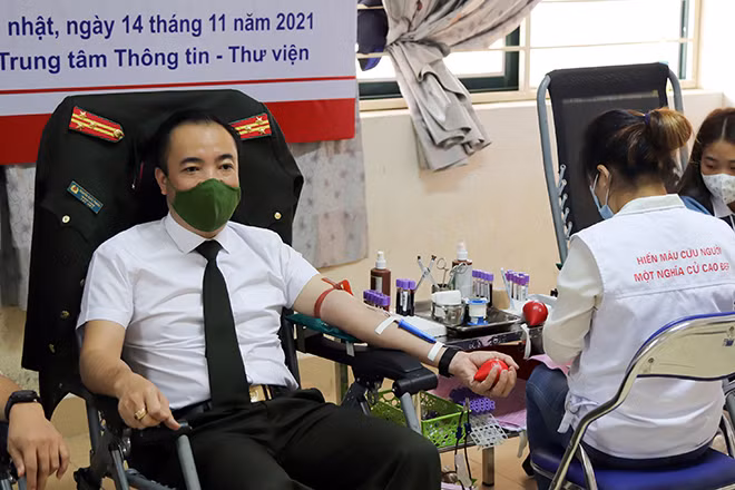 “Giọt máu nghĩa tình” của Công an tỉnh Sơn La -0