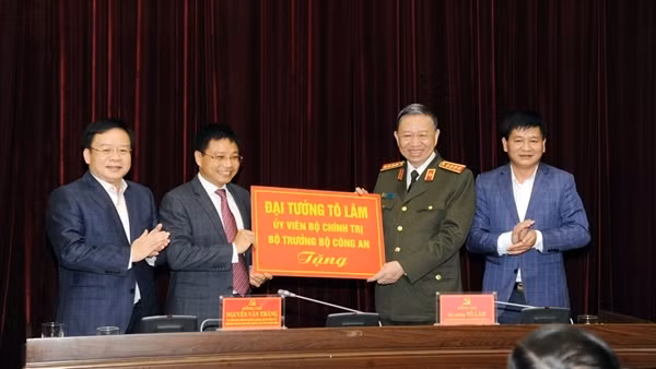 Điện Biên có đường bay thẳng đầu tiên trong lịch sử kết nối với TP Hồ Chí Minh ảnh 3