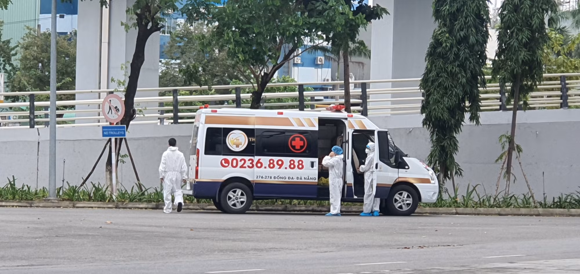 Đón đoàn khách du lịch quốc tế đầu tiên đến Quảng Nam sau 2 năm bị gián đoạn vị dịch bệnh COVID -19 -0