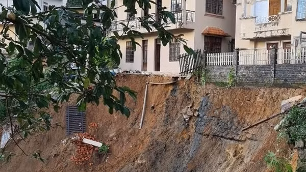 Chưa xác định được nguyên nhân trượt trôi đất ở Đà Lạt ảnh 3