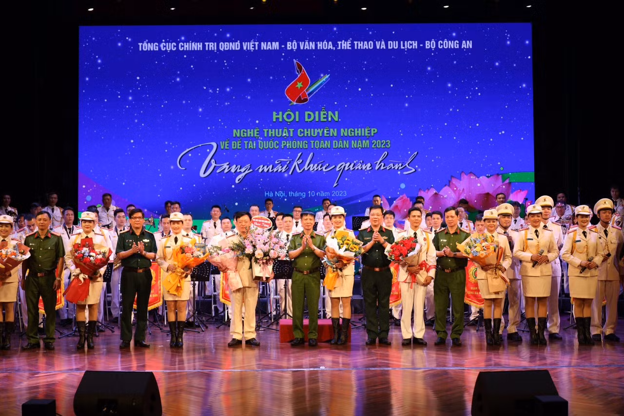 Những khoảnh khắc đẹp của Đoàn Nghi lễ CAND tại Hội diễn nghệ thuật Quốc phong toàn dân -0