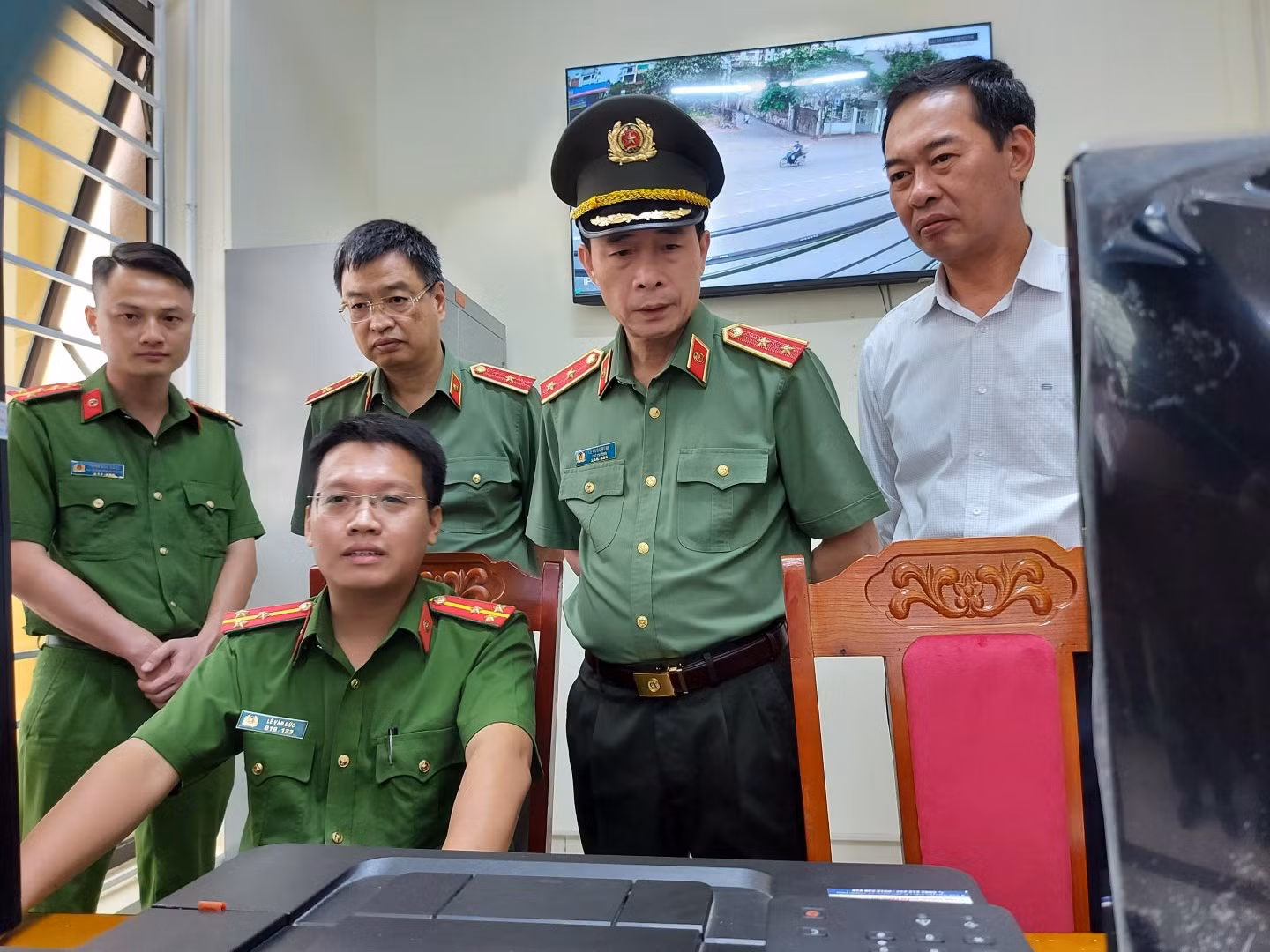 Hiện đại hoá lựa lượng Công an bắt đầu từ cơ sở -0