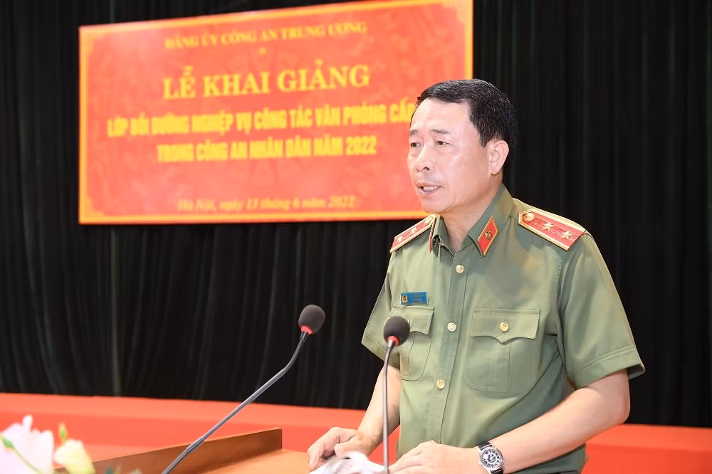 Khai giảng lớp bồi dưỡng nghiệp vụ công tác văn phòng cấp uỷ trong CAND năm 2022 -0