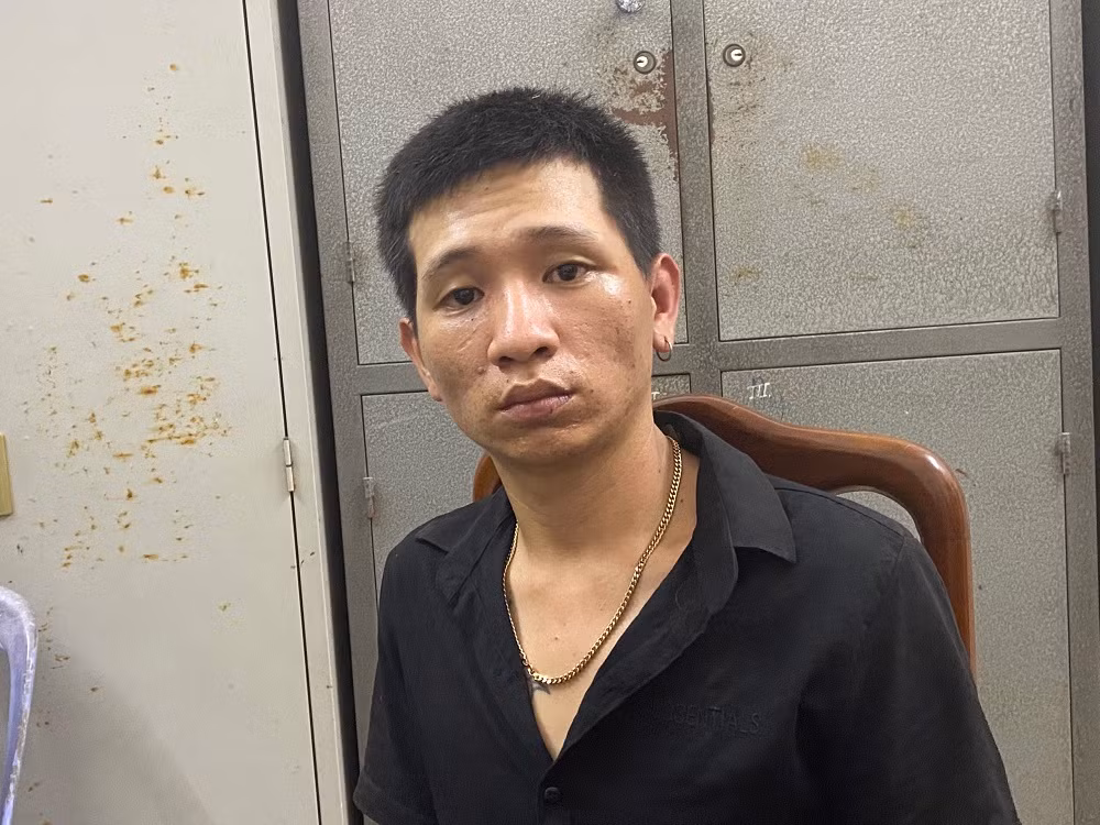 Đang giao dịch ma túy trên “phố Tây” thì bị tóm -0