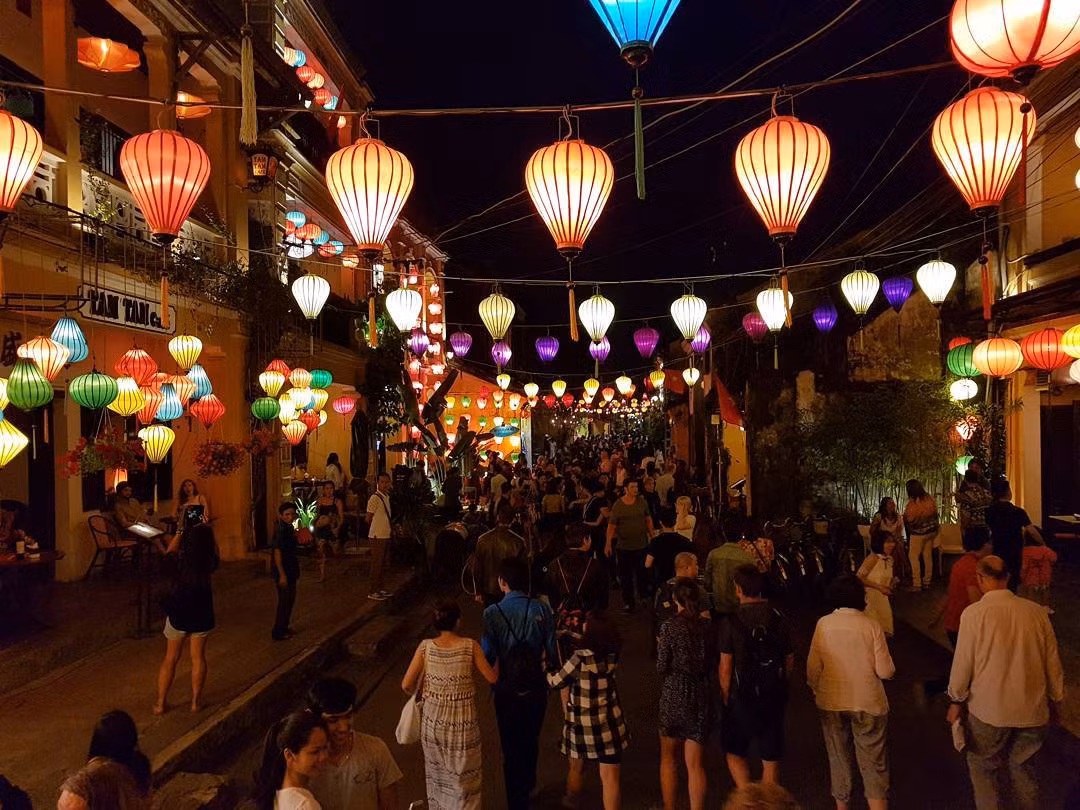 Về phố Hội -0