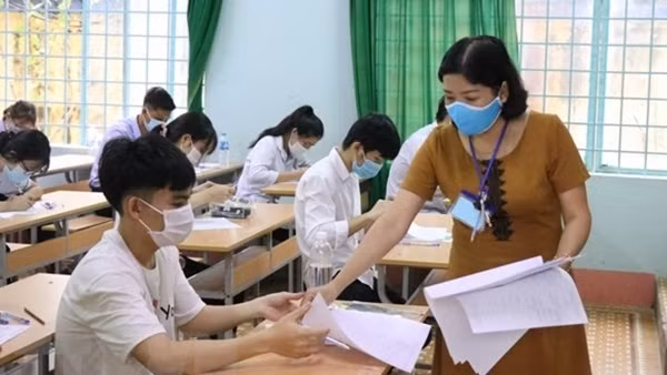 Người phát hiện vụ lộ đề môn Sinh học kể về hành trình gần 1 năm “đòi” công lý ảnh 3