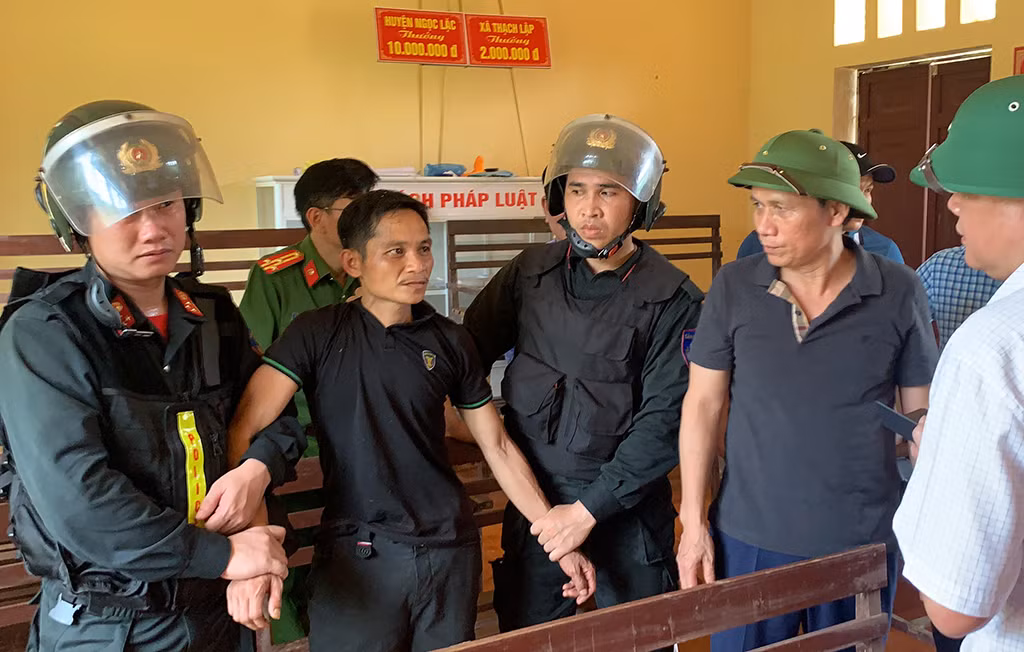 Đối tượng đâm 3 hàng xóm rồi bỏ trốn đã bị bắt -0