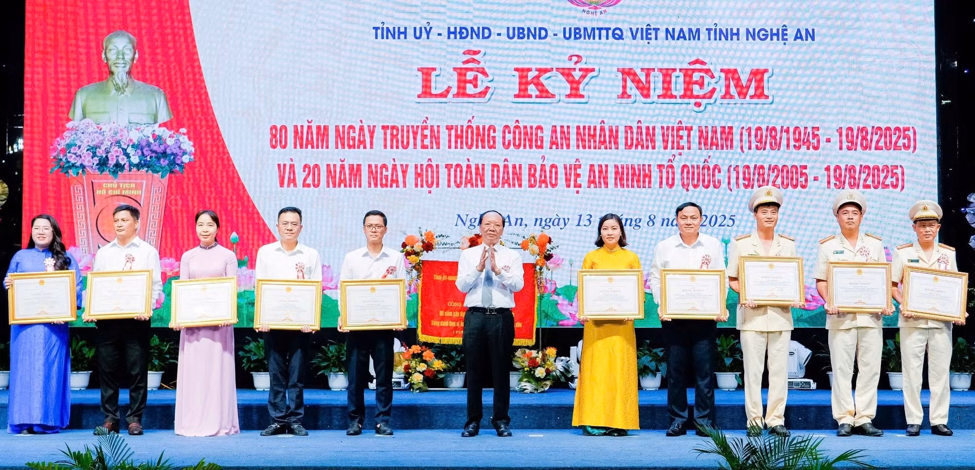 Công an Nghệ An: Phát huy truyền thống anh hùng, vững bước tiến vào kỷ nguyên phát triển mới -0