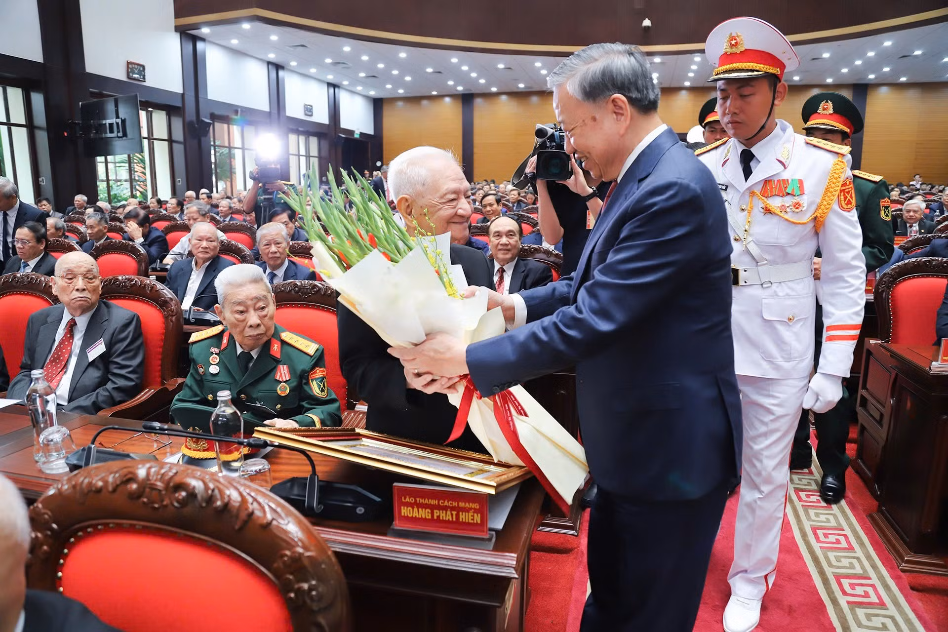 Tri ân những 