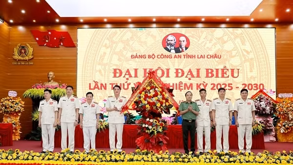 Thứ trưởng Đặng Hồng Đức dự Đại hội Đảng bộ Công an tỉnh Lai Châu