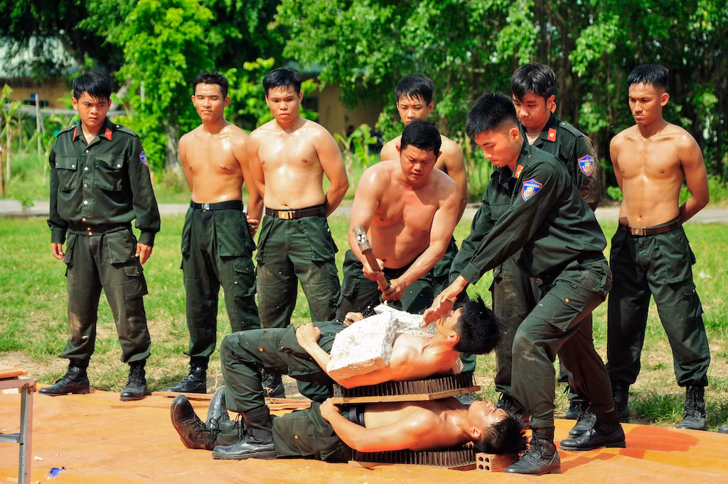 Mãn nhãn màn trình diễn của Cảnh sát cơ động Công an Đồng Tháp -0
