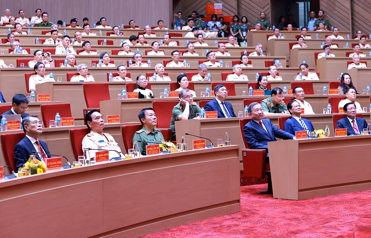 Điều quý giá, thiêng liêng nhất là CAND được Đảng và nhân dân tin yêu -0