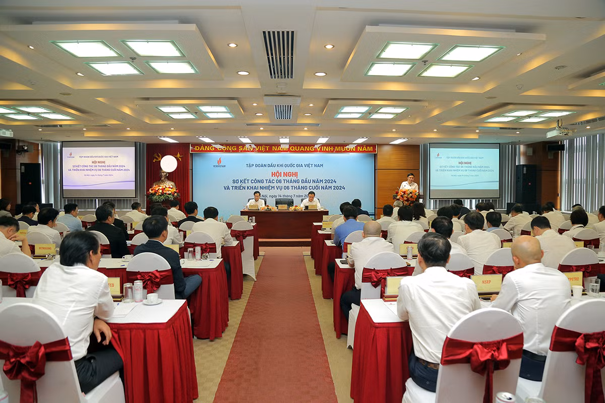 Petrovietnam hoàn thành vượt mức kế hoạch sản xuất kinh doanh 6 tháng đầu năm -0