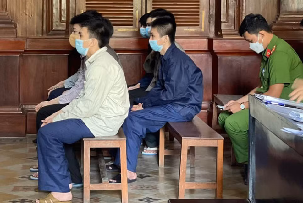 Phạt tù băng cướp “nhí” vùng giáp ranh -0