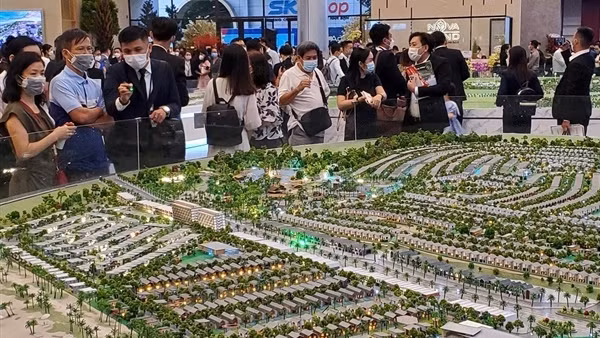 Nghịch lý giá nhà đất và thu ngân sách từ bất động sản