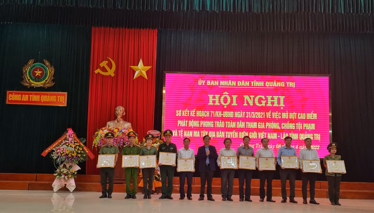 Nhiều tập thể, cá nhân được khen thưởng vì thành tích phòng chống ma tuý -0