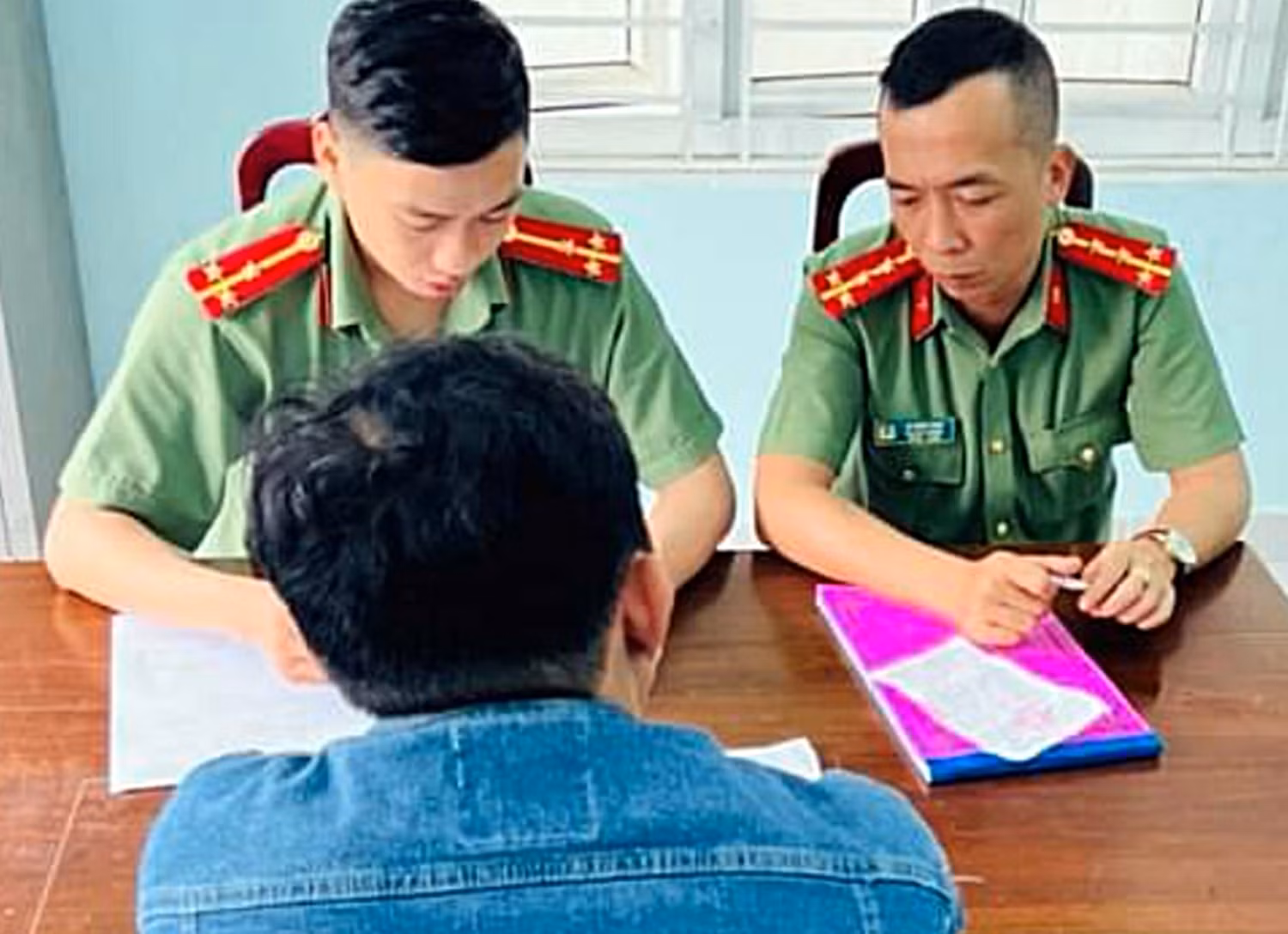 Bôi nhọ CSGT trên Facebook, người đàn ông bị xử phạt 7,5 triệu đồng -0