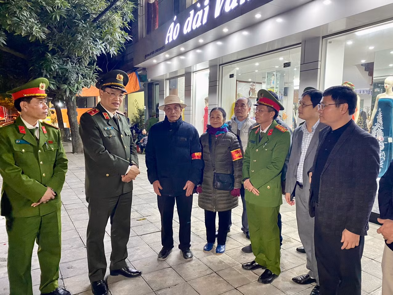 Công an Thanh Hoá bảo đảm tuyệt đối an toàn cho nhân dân vui Tết, đón xuân. -0