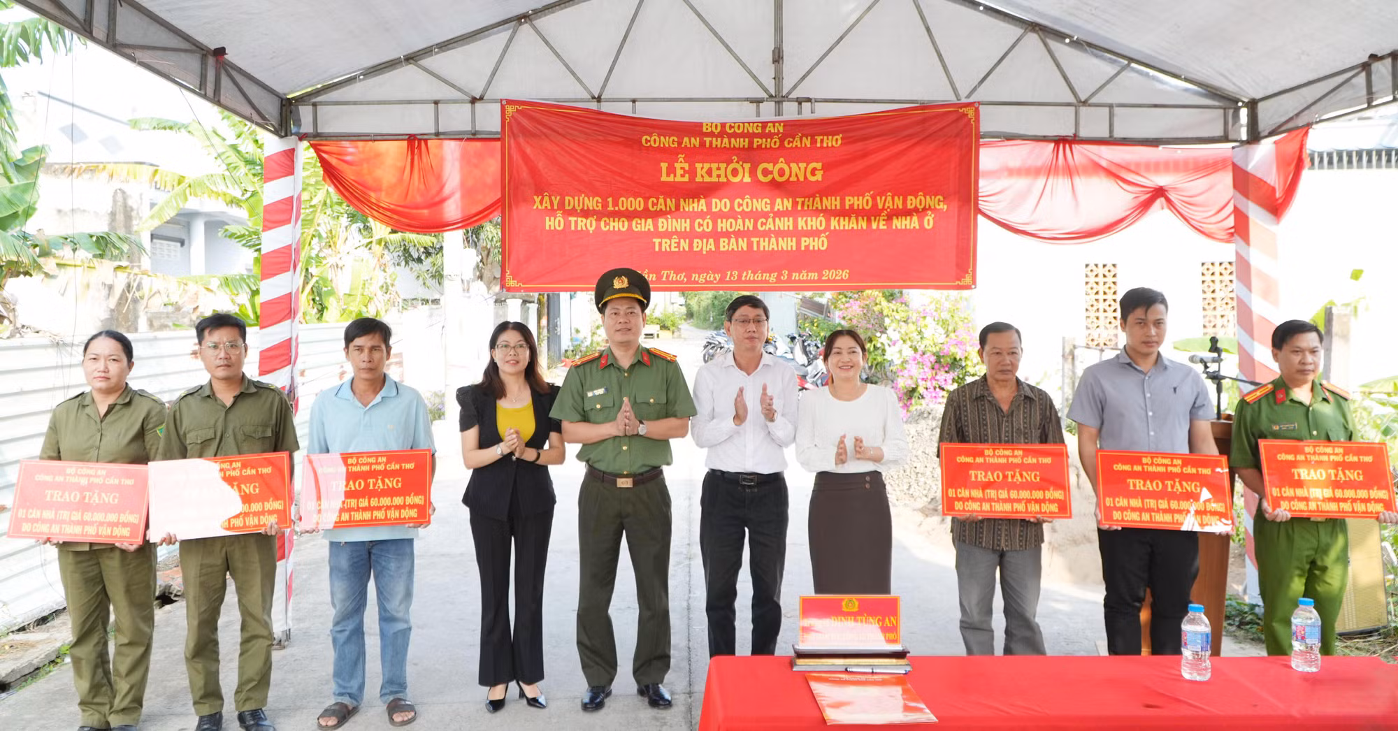 Công an TP Cần Thơ khởi công xây dựng 1.000 căn nhà tình nghĩa -1