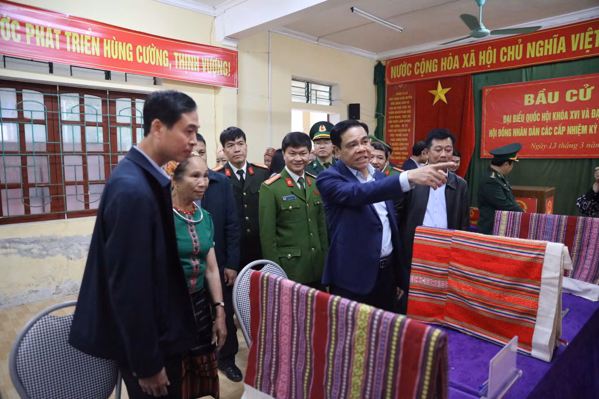 Đồng bào vùng cao Nghệ An mong chờ ngày bầu cử sớm -0