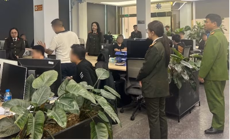 khởi tố 5 bị can lừa đảo chiếm đoạt tài sản thông qua kêu gọi đầu tư đồng tiền mã hoá FTXF -0