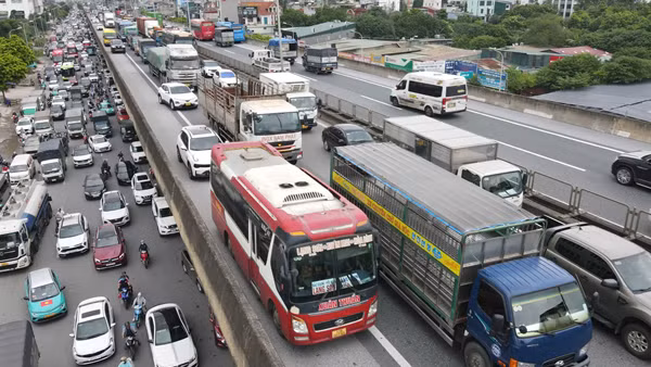 Cục Đường bộ Việt Nam đưa ra loạt giải pháp ổn định giá cước vận tải