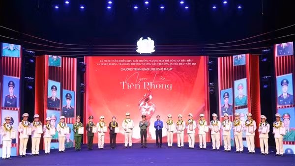 Vinh danh 20 Gương mặt trẻ Công an tiêu biểu năm 2025