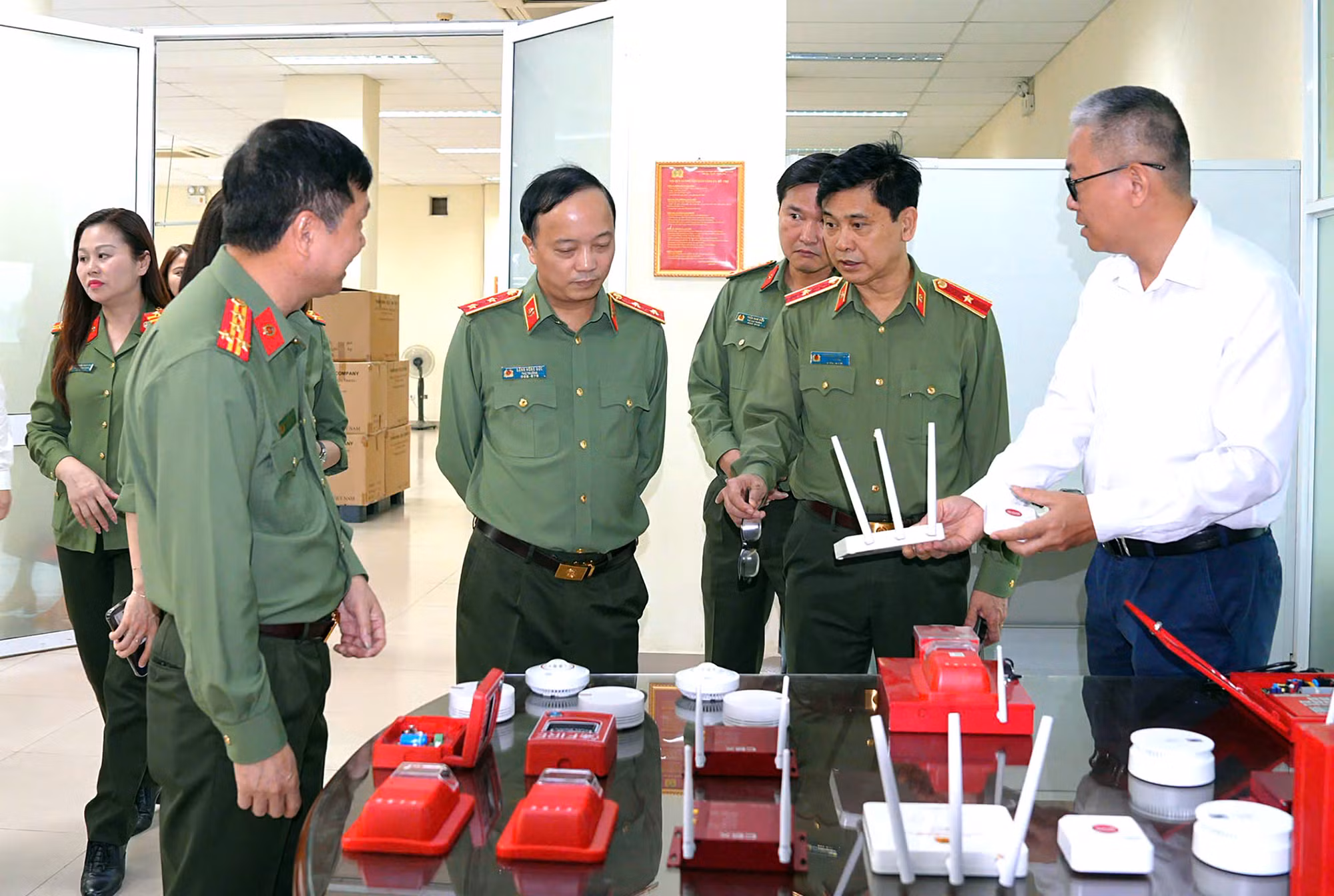 Xây dựng Công ty Thanh Bình thành doanh nghiệp công nghiệp an ninh có sức cạnh tranh -1