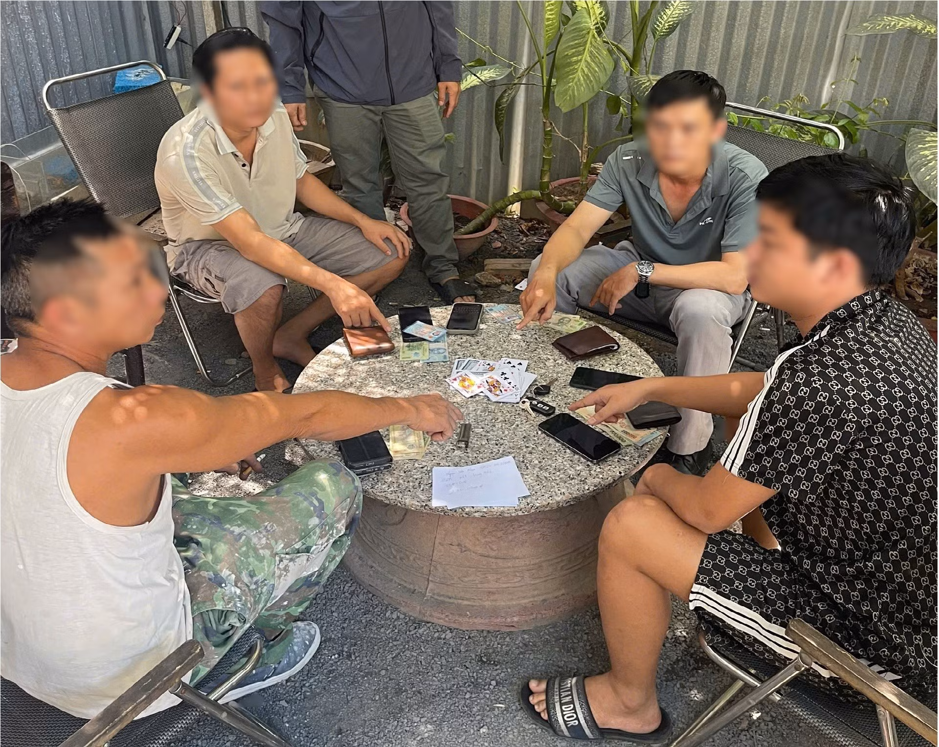 Công an Đồng Nai quyết liệt truy quét các tụ điểm đánh bạc -0
