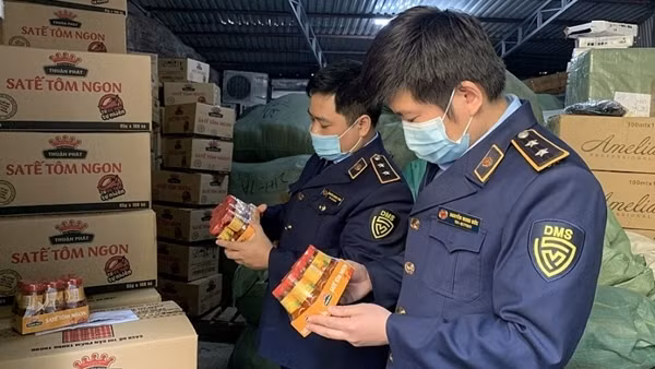 Ngăn chặn hàng lậu, hàng giả, hàng cấm dịp cuối năm ảnh 2