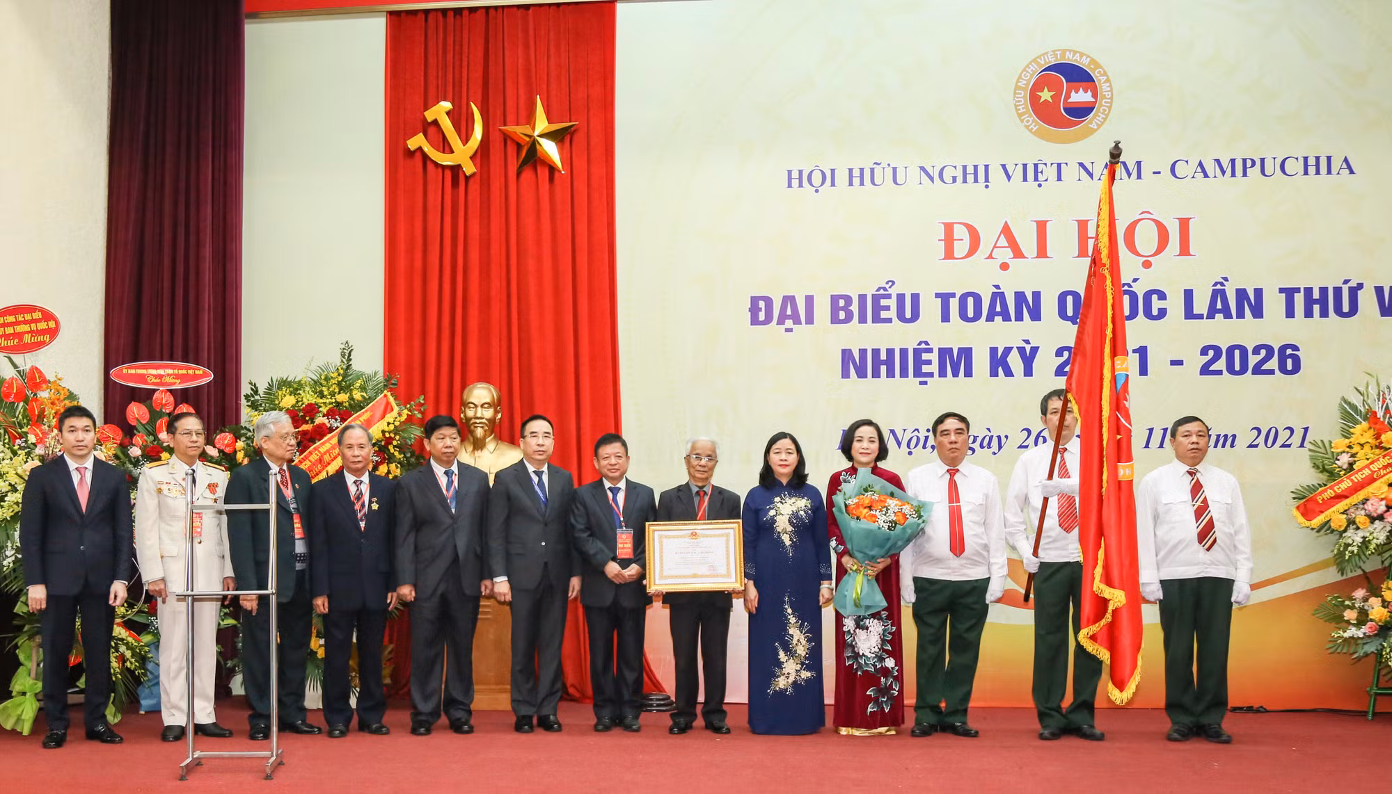 Vun đắp hơn nữa quan hệ hữu nghị truyền thống Việt Nam - Campuchia -0