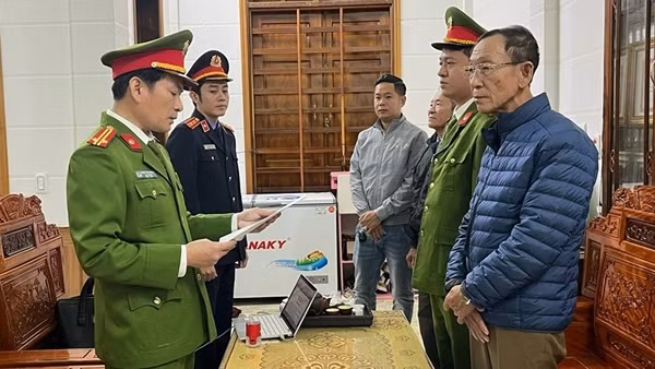 Khởi tố vụ án mua bán trái phép hóa đơn tại thị xã Ba Đồn