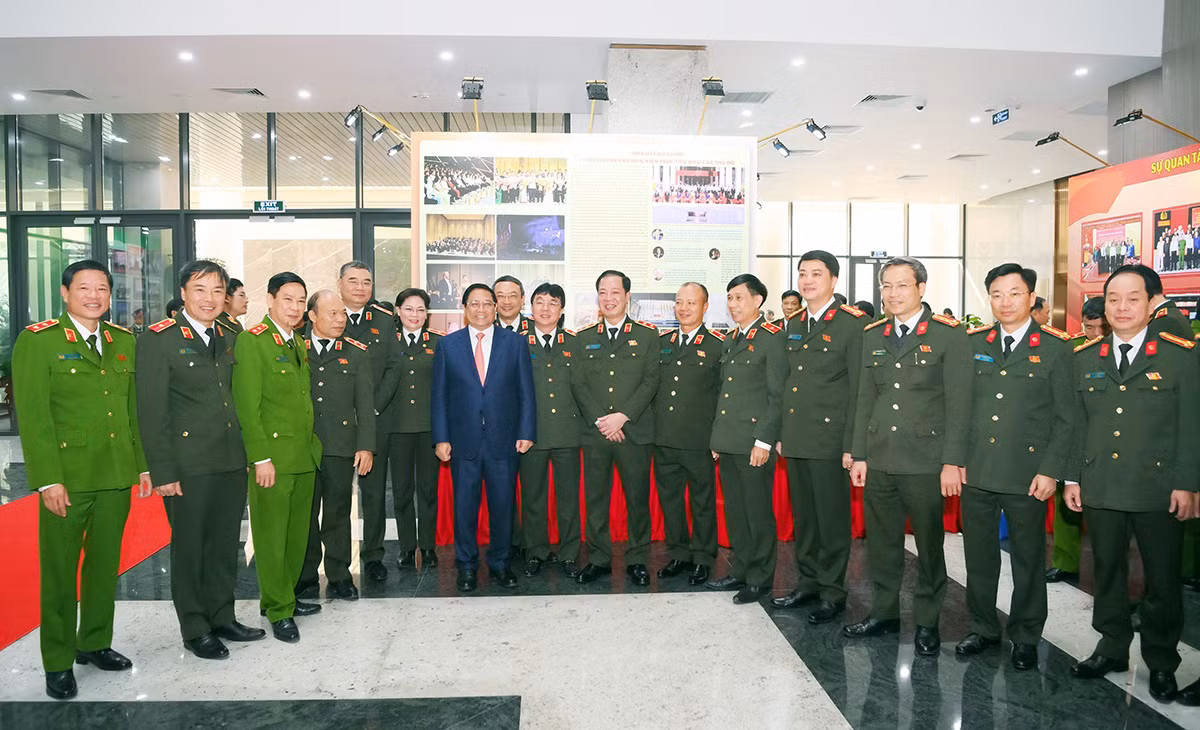 Lực lượng Công an tiếp tục phát huy vai trò “đi trước, mở đường” -0