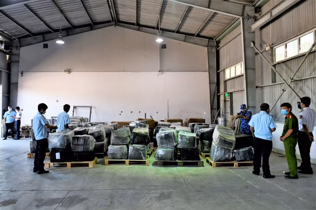 Đà Nẵng tiêu hủy gần 10 tấn động vật hoang dã buôn lậu từ châu Phi về Việt Nam -0