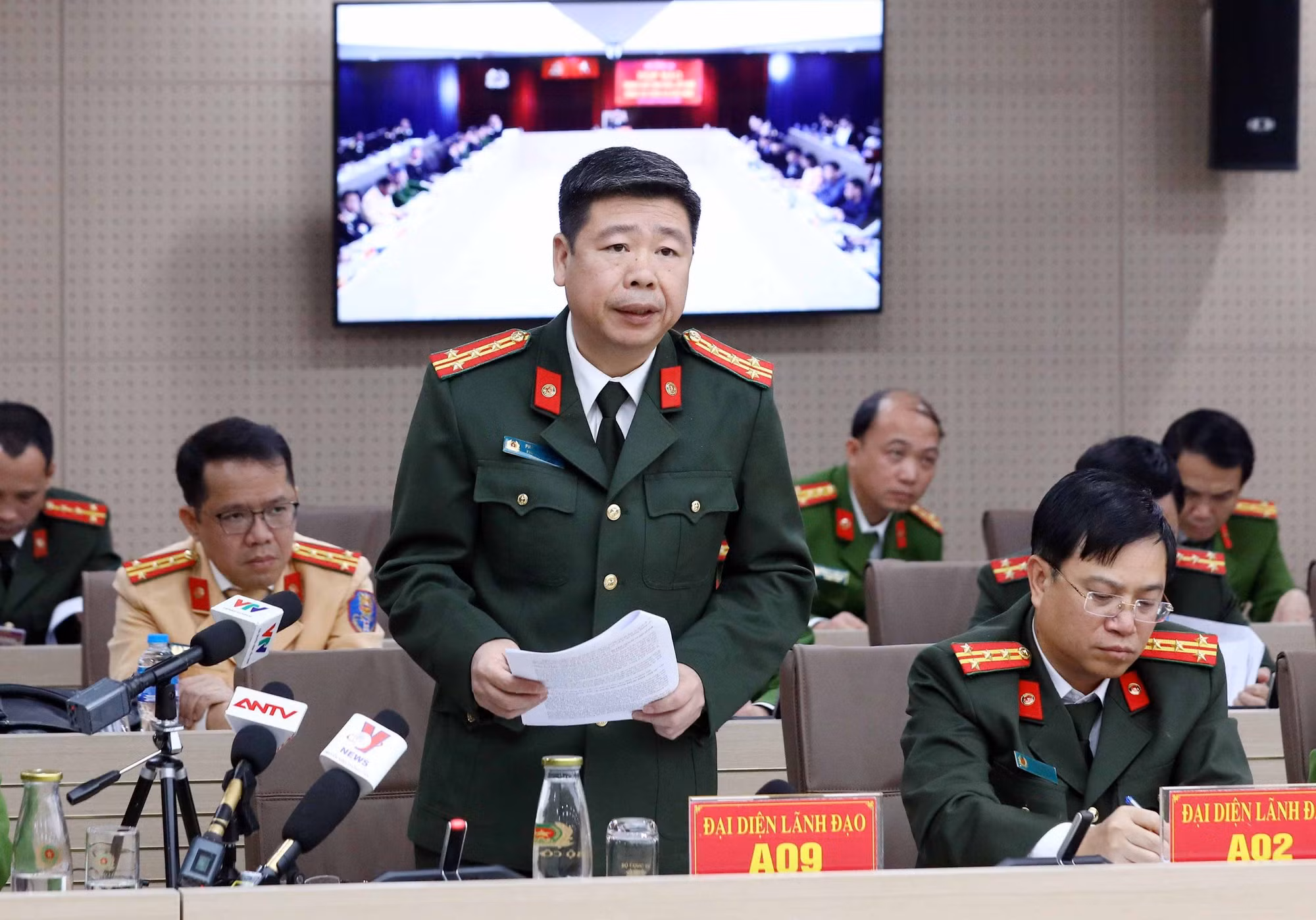 Trương Mỹ Lan -0