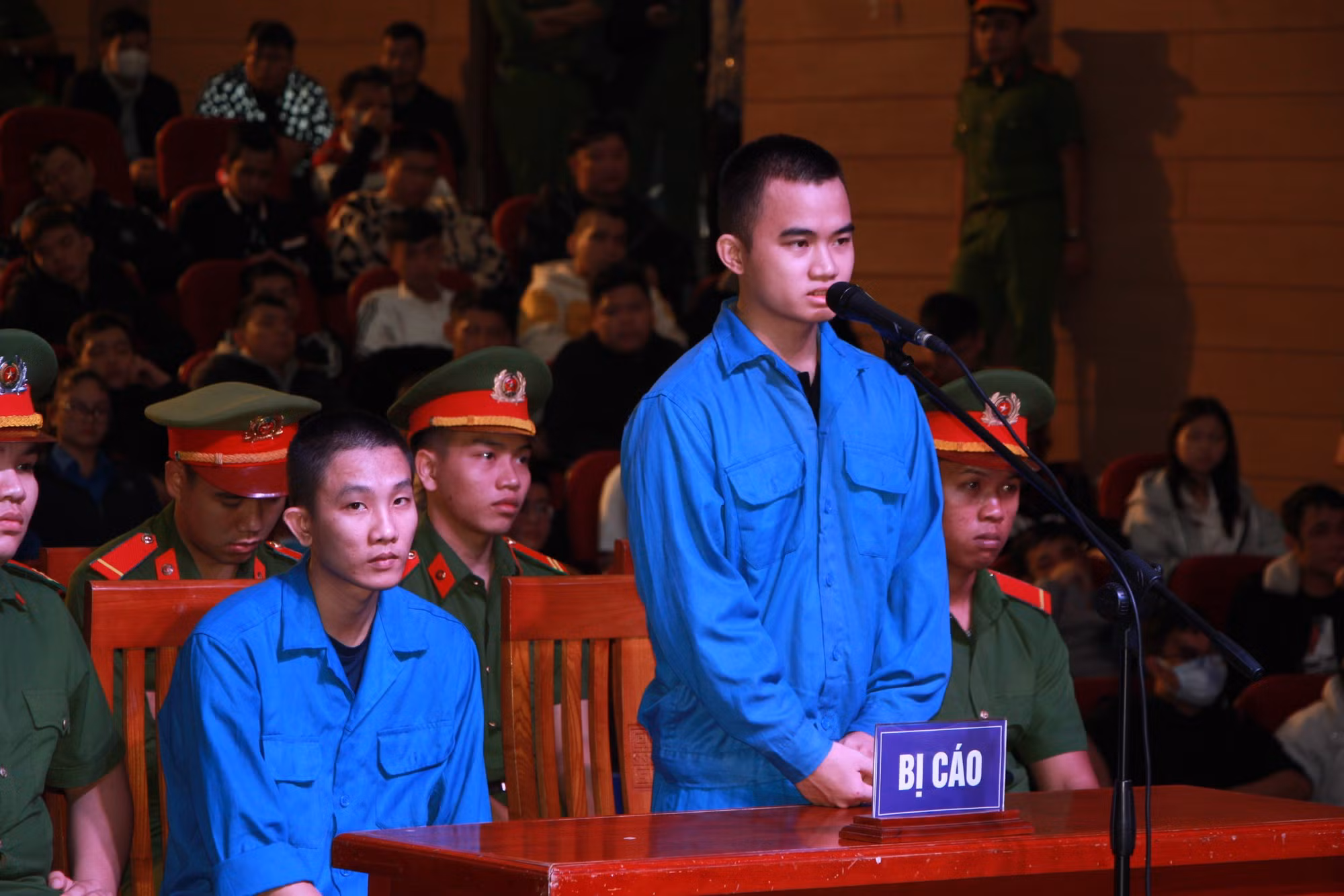 2 tên cướp ngân hàng tại Đà Nẵng làm một bảo vệ tử vong phải đối mặt với 3 tội danh -0
