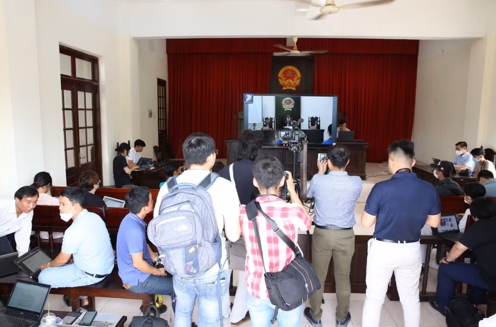 Hoãn phiên tòa xét xử vụ “Tịnh thất Bồng lai” -2