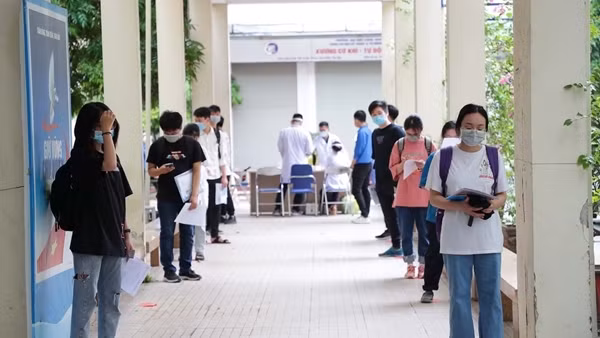 Một thí sinh đạt 135/150 điểm tại kỳ thi đánh giá năng lực
