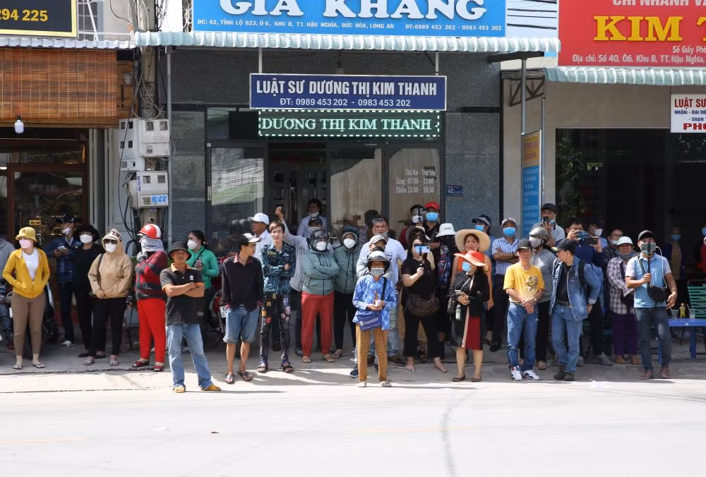 Hoãn phiên tòa xét xử vụ “Tịnh thất Bồng lai” -1