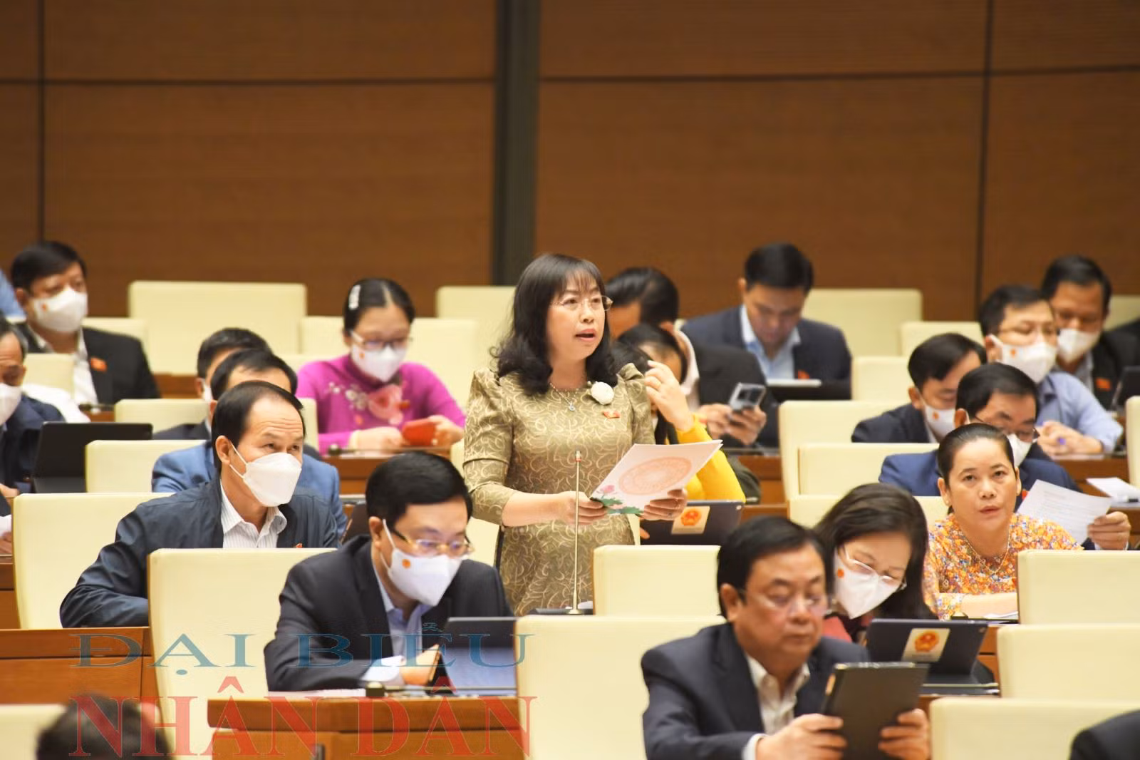 Đại biểu đề nghị thu tiền xét nghiệm sàng lọc, điều trị COVID -19 -0