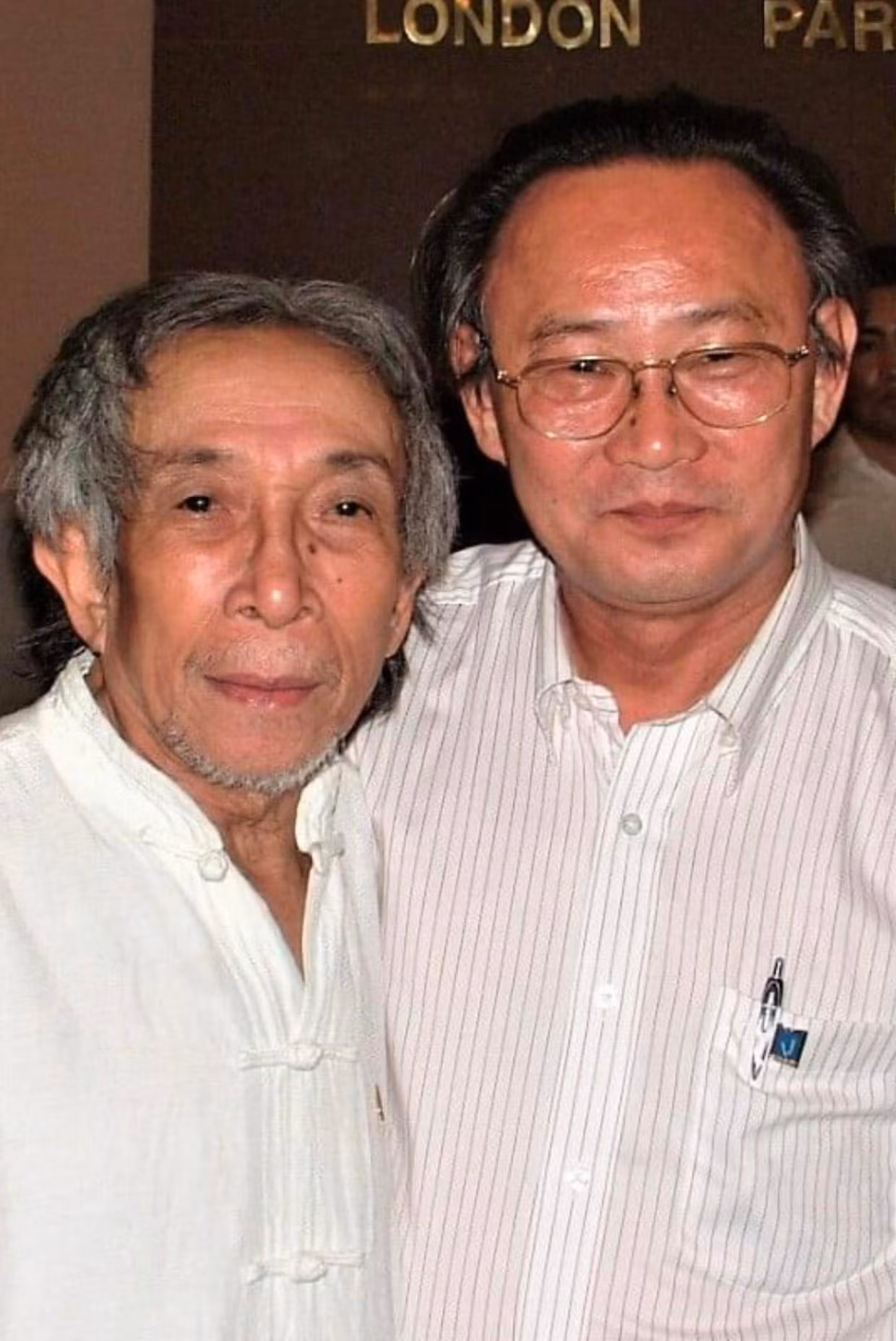 Lão nhà văn Ngô Thảo: Ham chơi và ham viết -0
