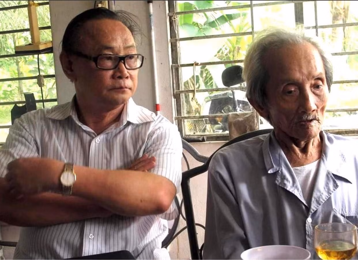 Lão nhà văn Ngô Thảo: Ham chơi và ham viết -0