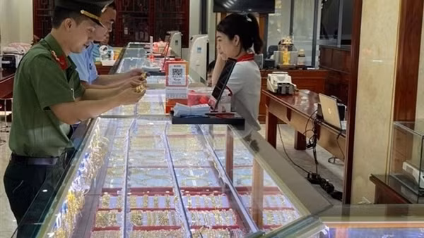 Nhiều cơ sở kinh doanh vàng vi phạm giả mạo nhãn hiệu nổi tiếng