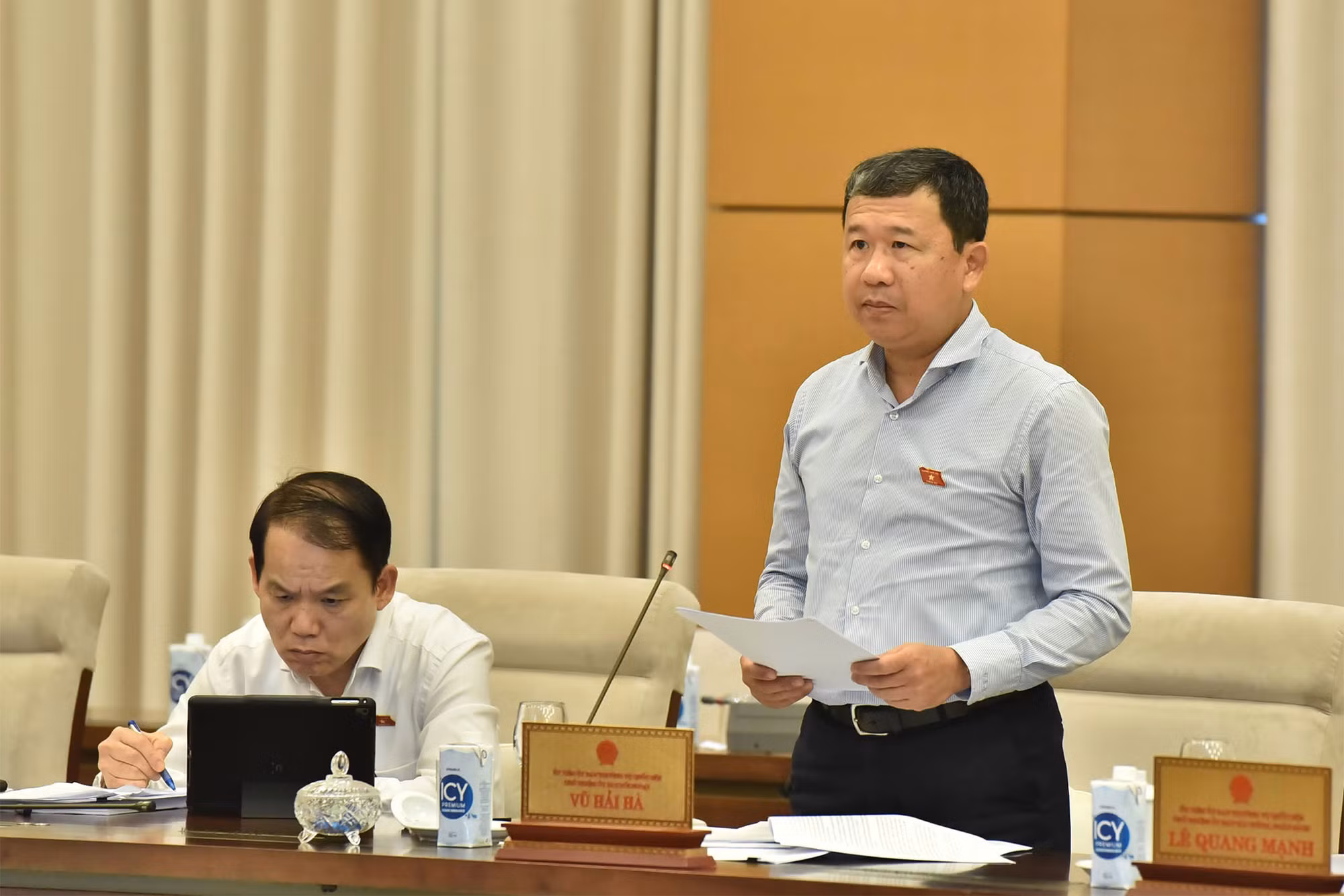 vũ hải hà.jpg -0